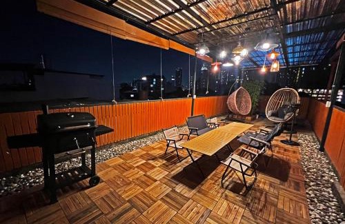 Phra Khanong Nuea Villa | 4 Bedroom House with Beautiful Rooftop near BTS Ekkamai