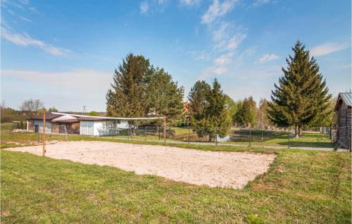 Boreczno House | 4 Bedroom Nice Home In Huta Wielka