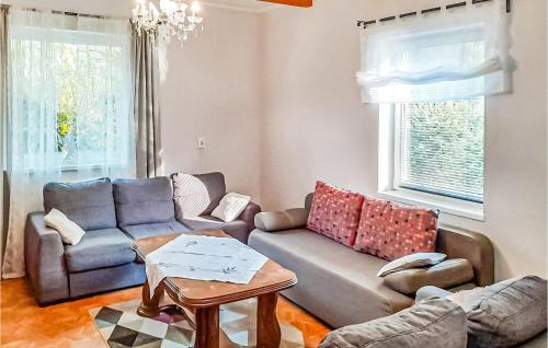 Ostrow Wielki House | 4 Bedroom Pet Friendly Home In Zalewo