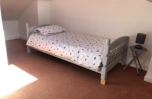 Wombwell House | 4 Bedroom Town House