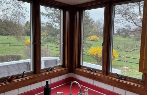 Hummelstown House | 4 BR 4 Bath Ranch Home with HOT TUB and Massage Chairs, 4 Miles to Hershey