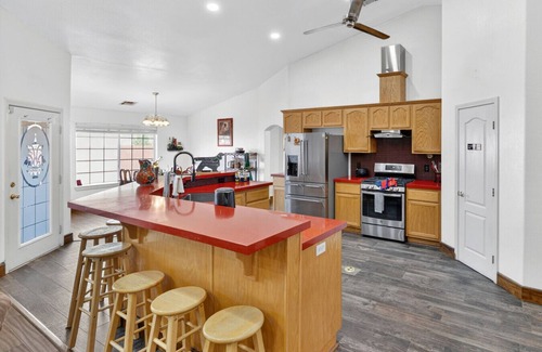 Pahrump House | 4-BR Desert Oasis near Death Valley & Vegas