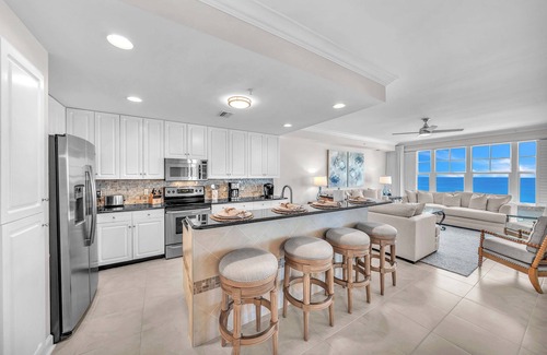 Silver Sands Beach Condo | 4 BR En Soleil Directly on Gulf, 5th floor unit with the best views!