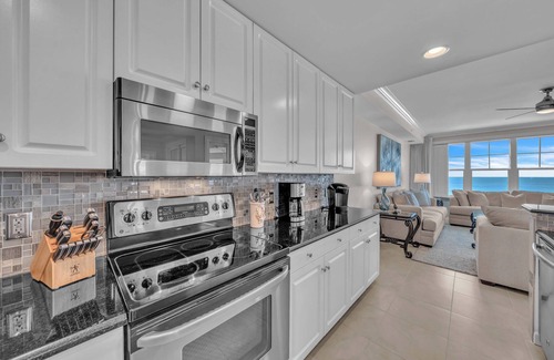 Silver Sands Beach Condo | 4 BR En Soleil Directly on Gulf, 5th floor unit with the best views!