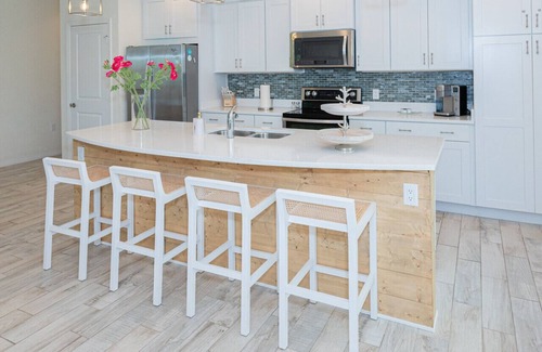 Ono Island Villa | 4 br villa with hot tub, pool, gym, golf, shuttle