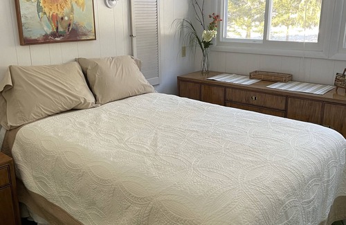 East Jewett House | 4 BR, walk to pristeen lake, forest trails, private Northern Catskills getaway