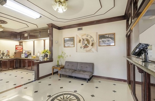 Three Rivers House | 4 Budget-Friendly Units, Free Parking Onsite, Outdoor Pool, Pets Allowed!