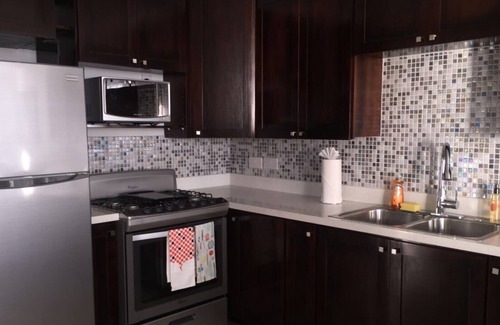 Corinthe Condo | #4 GORGEOUS views, GEAT location, MODERN condo