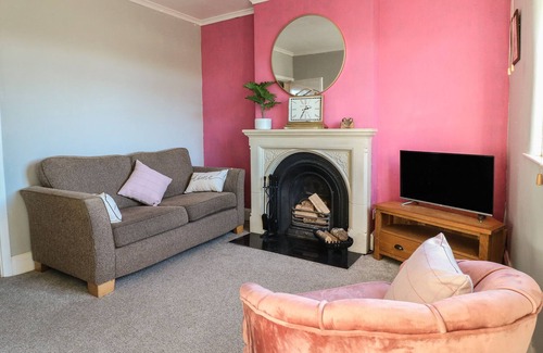 Ashbourne Cottage | 4 JUBILEE COTTAGES, family friendly, with a garden in Ashbourne
