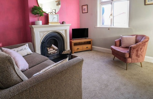 Ashbourne Cottage | 4 JUBILEE COTTAGES, family friendly, with a garden in Ashbourne