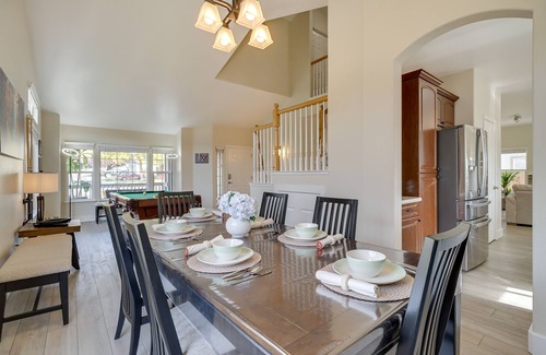 Northwest Reno House | 4 Mi to Downtown Reno: Family Retreat w/Fireplace