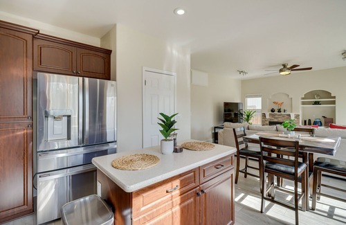 Northwest Reno House | 4 Mi to Downtown Reno: Family Retreat w/Fireplace