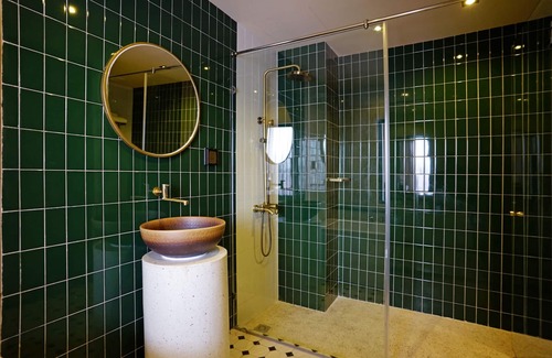 Ban Phan Thom Hotel | 4 Monkeys Hotel