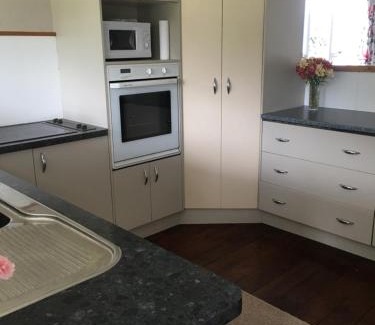 New Plymouth House | 4 Parris St