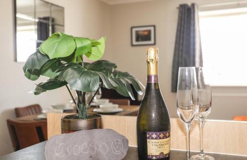 Rhosneigr Apartment | 4 Pen Llanw Tides Reach