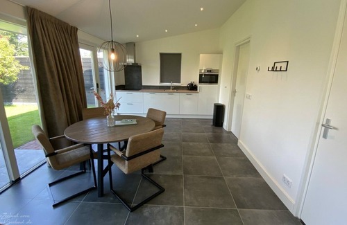 Zanddijk House | 4-person luxury holiday apartment in Veere