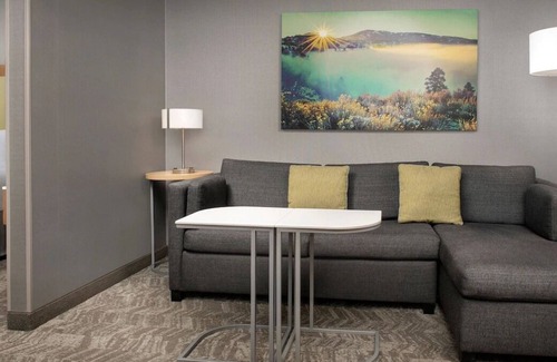 Southeast Boise House | 4 Pet-Friendly Units! Free Breakfast, Onsite Pool, Free Parking