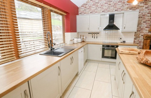 Hollow Meadows Cottage | 4 Pheasant Lane