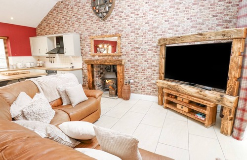 Hollow Meadows Cottage | 4 Pheasant Lane