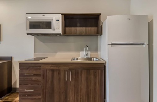 Greenville - Spartanburg Hotel | 4 Spacious Rooms Near Michelin HQ – Perfect for Business Trips & Extended Stays