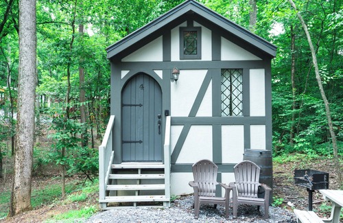 Sevierville House | #4 Stella - Tiny Home Cottage