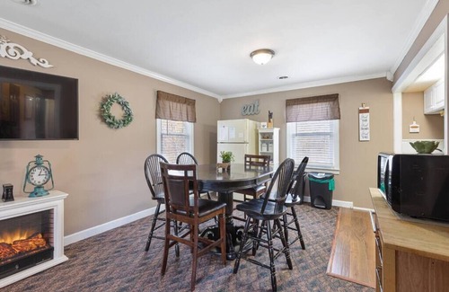 Goodlettsville House | 4× Superhost! Brenda Lee 4BR Retreat | Pool + Hot Tub