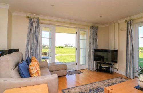 Thurlestone Apartment | 4 Thurlestone Beach House