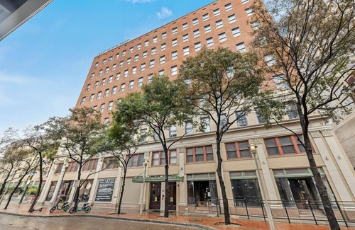 Downtown San Antonio Apartment | 4 Units | Group or Family Ready Haven | Near San Antonio's Top Landmarks
