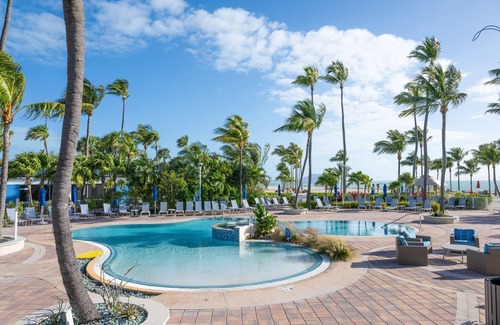 Islamorada House | 4 Units Perfect for Big Groups! Beachfront Property with Outdoor Pools!