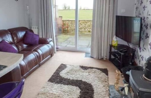 Yealand Redmayne Cottage | 4 WELL LANE ANNEXE, pet friendly, with open fire in Silverdale