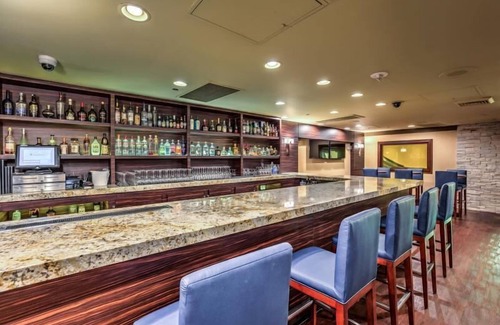 Laughlin Hotel | 4 x Santa Fe Queen Non Smoking Room at Edgewater Casino Resort