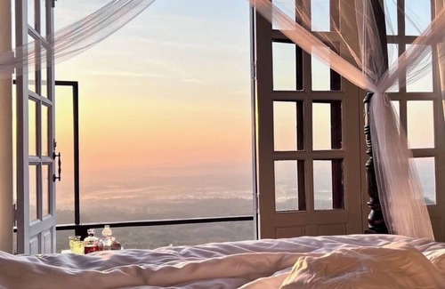 Mae Chan Hotel | 4000Dao-A Hilltop Hideaway Experience