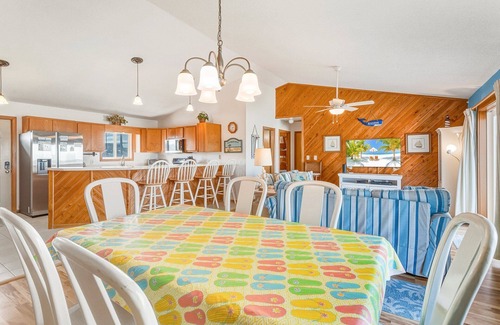 Sea Retreat House | 4075 The Pearl * Oceanfront