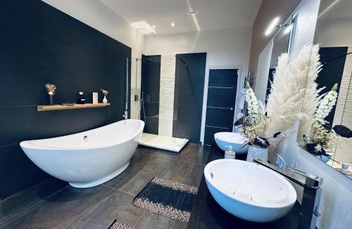 Beaune City Centre Apartment | 41 Maufoux By Bruno Colin - Parenthèse Élégante à Beaune