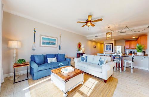 Upper Grand Lagoon Apartment | 4100 Marriott Drive #311