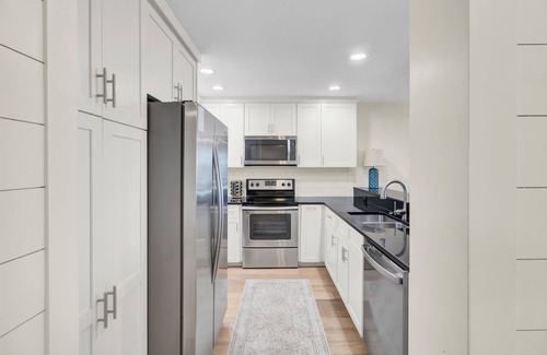 Isle of Palms Condo | 417 Seascape, Oceanfront Condo, Stunning Views! 3 night mins