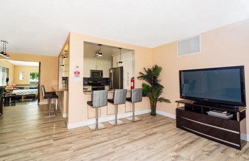 Dania Beach House | 422 Dania Beach Home