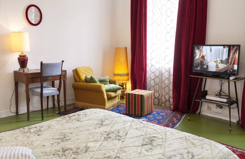 Montauban House | 46FM : Montauban GuestHouse :