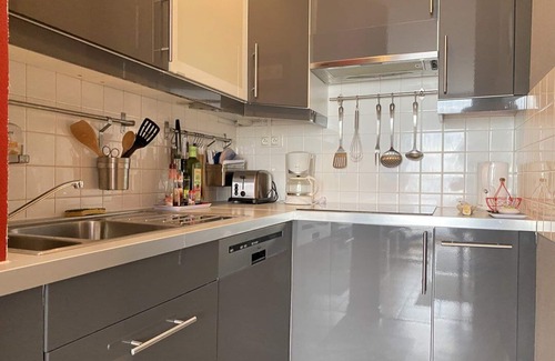 Erquy Apartment | 470-Beautiful two-room apartment facing the beach