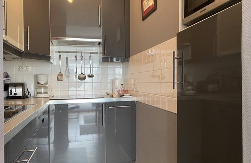 Erquy Apartment | 470-Beautiful two-room apartment facing the beach