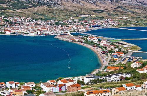 Metajna Apartment | (4890-2) Apartment in Metajna with sea view, balcony, air conditioning, WiFi