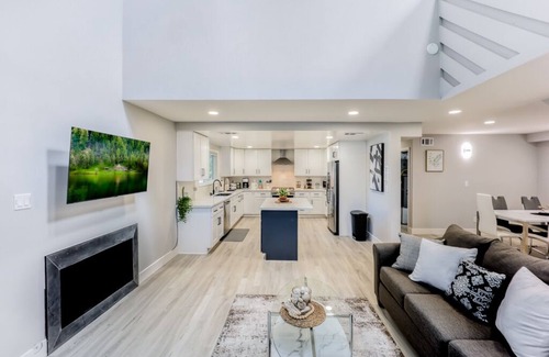 The Willows House | 491-Luxury Home w/AC & Patio near Meta & Stanford