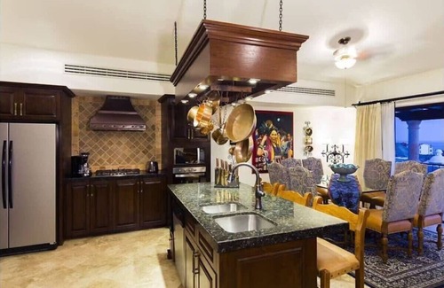 Zona Hotelera Villa | 4BD Hacienda Encantada: Ocean Views, Resort & Pool