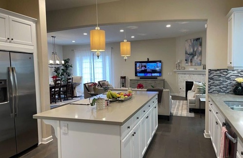 Oxnard Apartment | 4BD Oxnard Villa: Long Term, Short Term Available