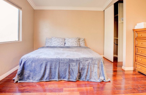 Mira Mesa House | 4bed/3 bath in in Mira Mesa, accommodate up to 8 people