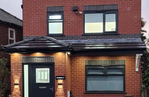 Offerton House | 4br-7guests-freeparking-garden-nearmanchester