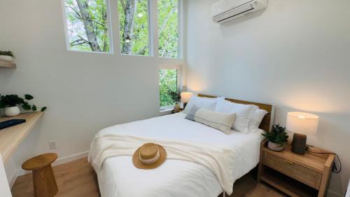 Northgate House | 4BR Brand New Designer House 15min to downtown