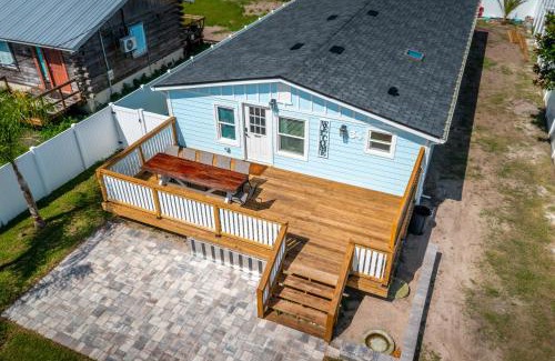 Palm Coast House | 4br Coastal Cottage W Golf Cart, Kayaks, Pool