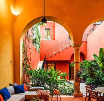Centro House | 4BR Colonial Elegance and Priv Oasis Downtown Merida