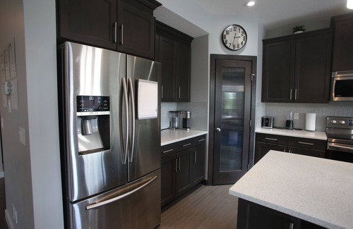 Evanston House | 4BR Cozy Home in Evanston